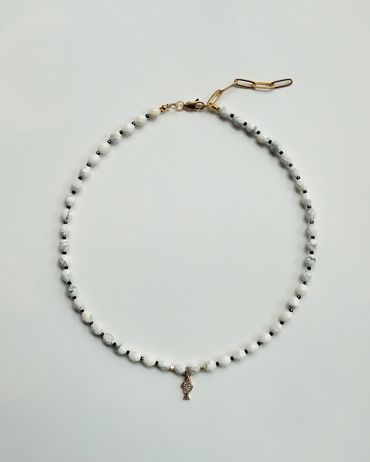Howlite